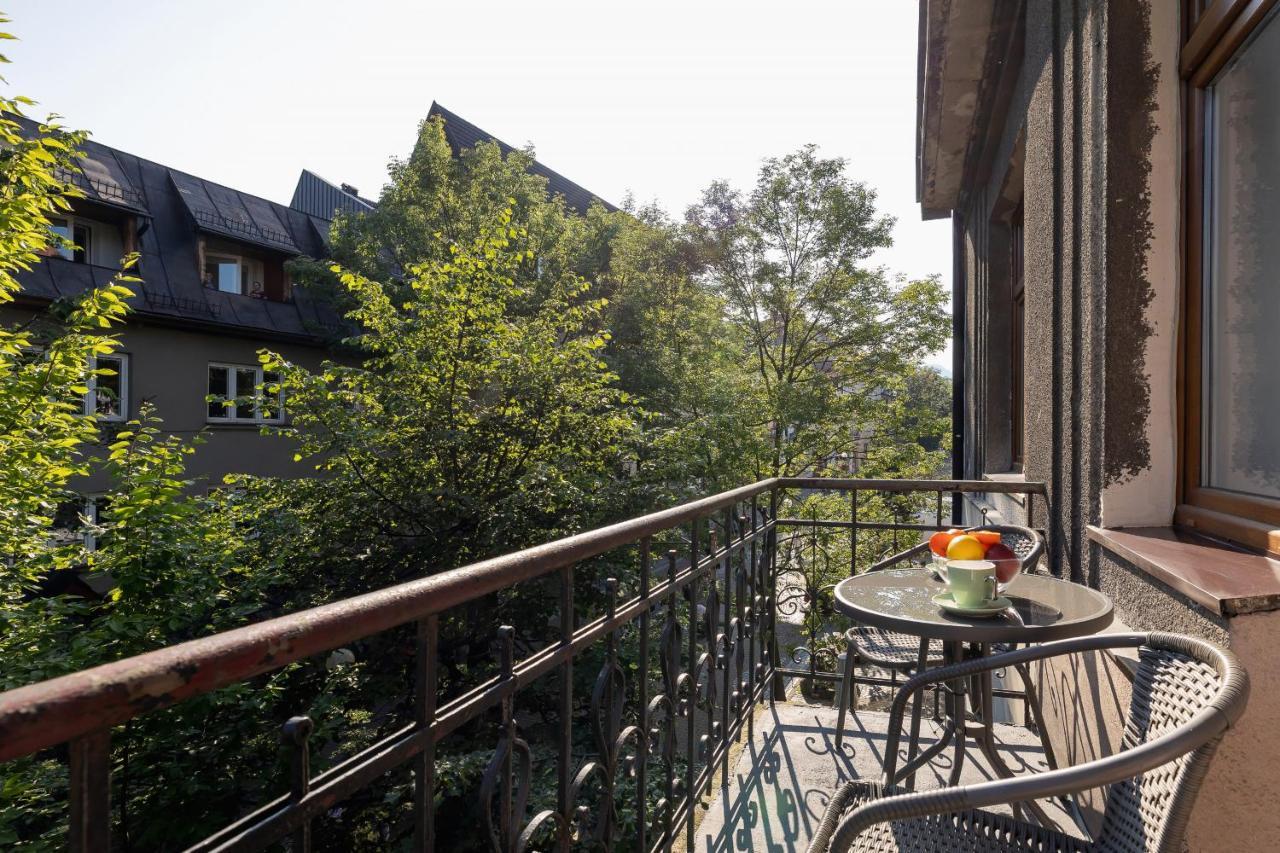 Apartments On Krupowki Street With Mountain View By Noclegi Renters Zakopane Exterior foto