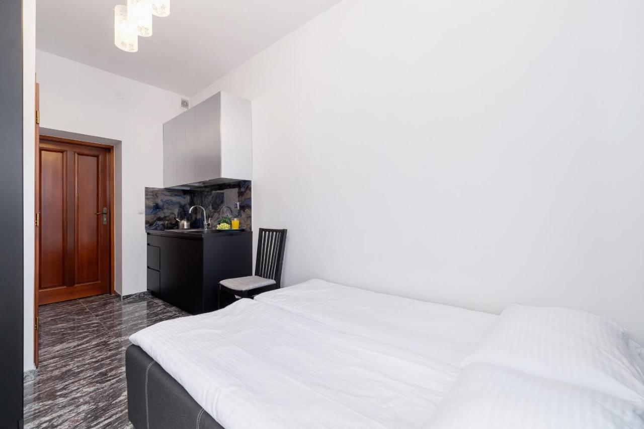 Apartments On Krupowki Street With Mountain View By Noclegi Renters Zakopane Exterior foto